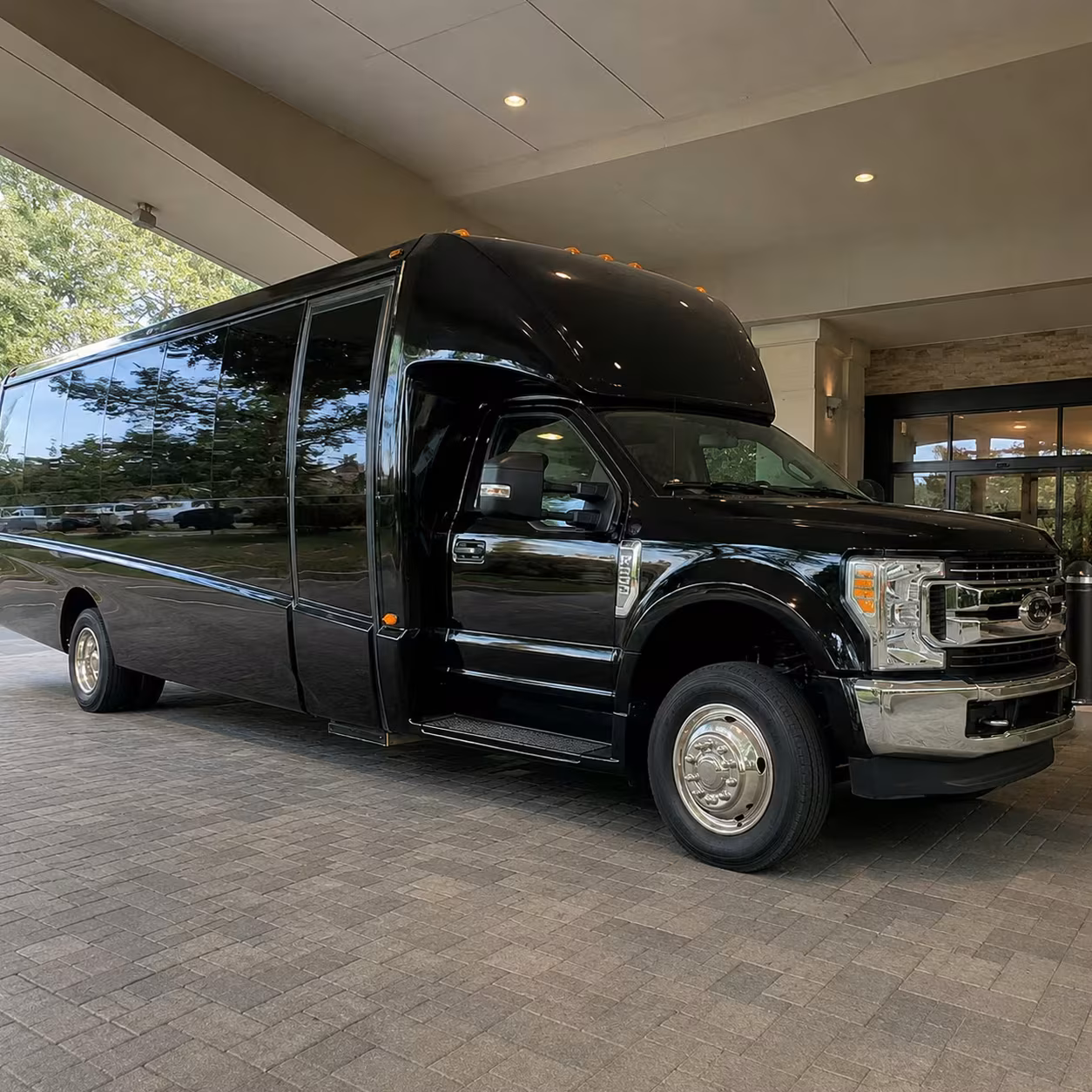 15 passenger minibus