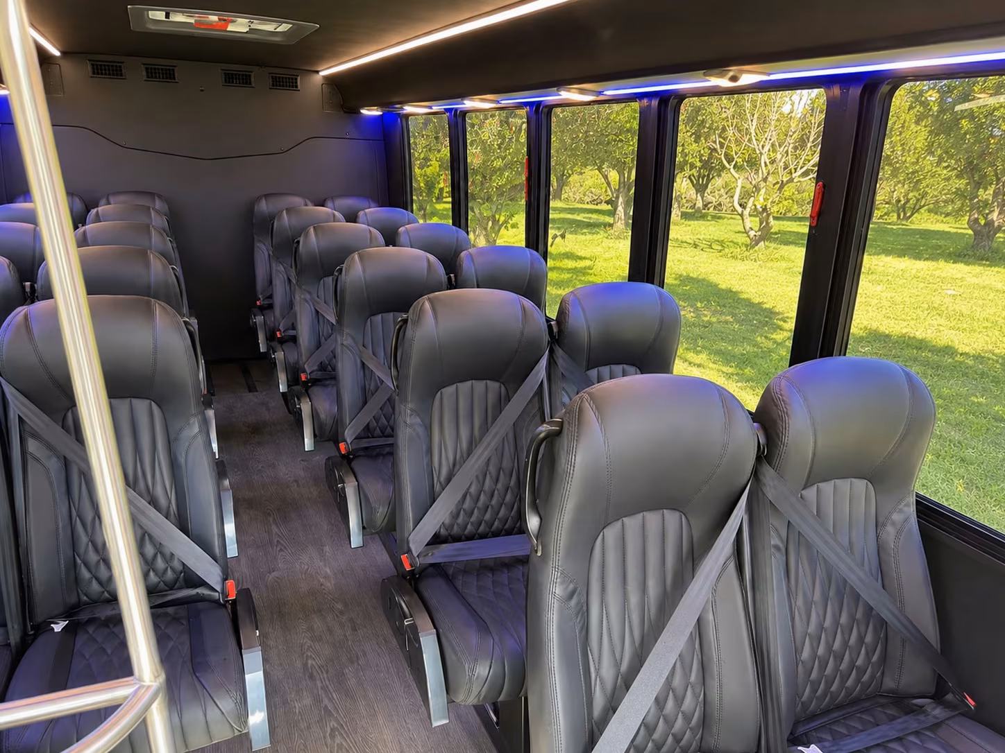 minibus rentals for columbia prom groups